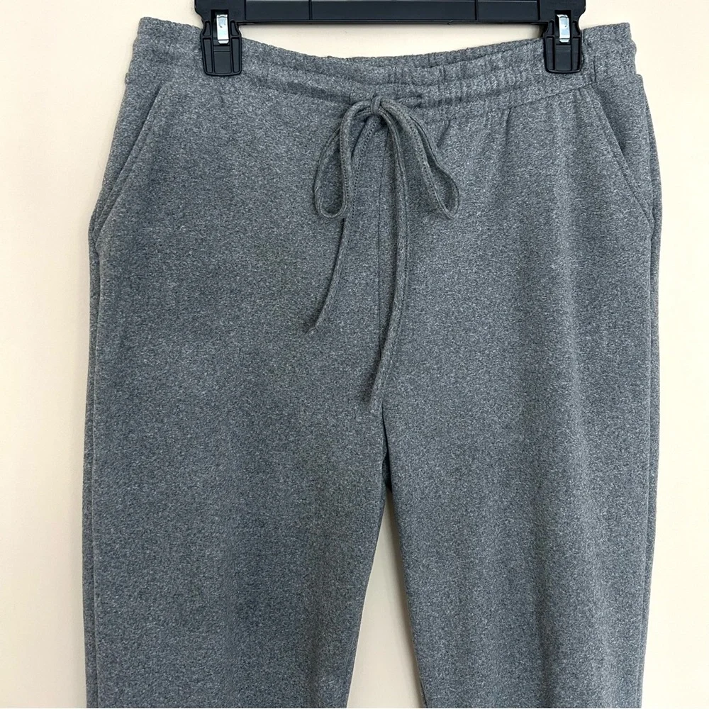 Love Streak Women’s Heather Gray Joggers_5